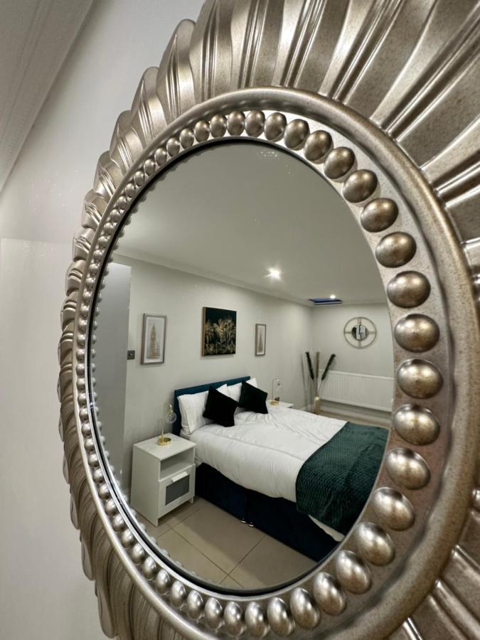Luxury Studio Apartment Harrow on the Hill Buitenkant foto
