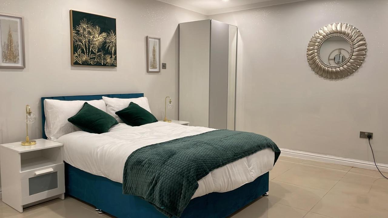 Luxury Studio Apartment Harrow on the Hill Buitenkant foto