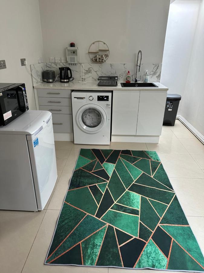 Luxury Studio Apartment Harrow on the Hill Buitenkant foto