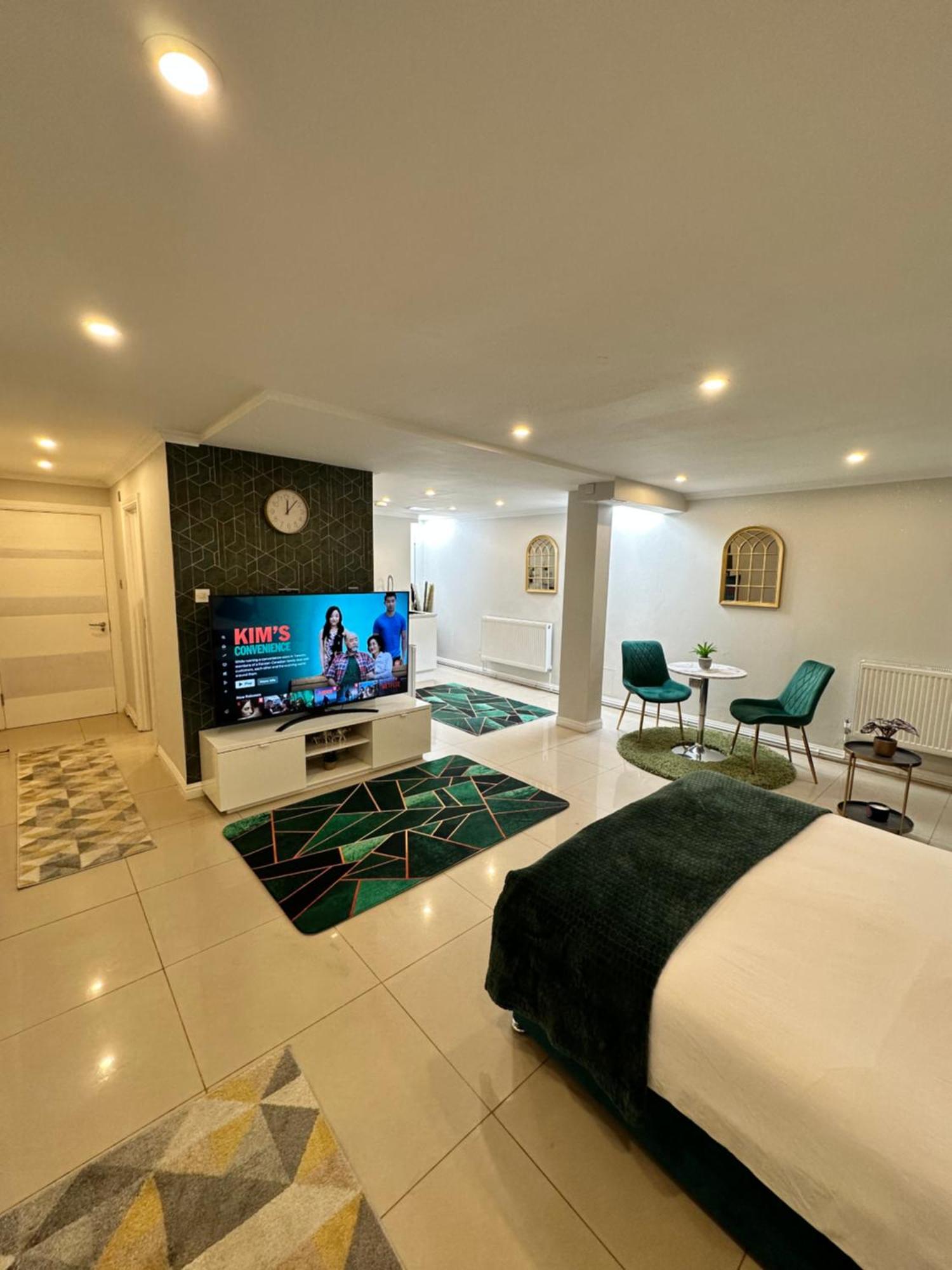 Luxury Studio Apartment Harrow on the Hill Buitenkant foto