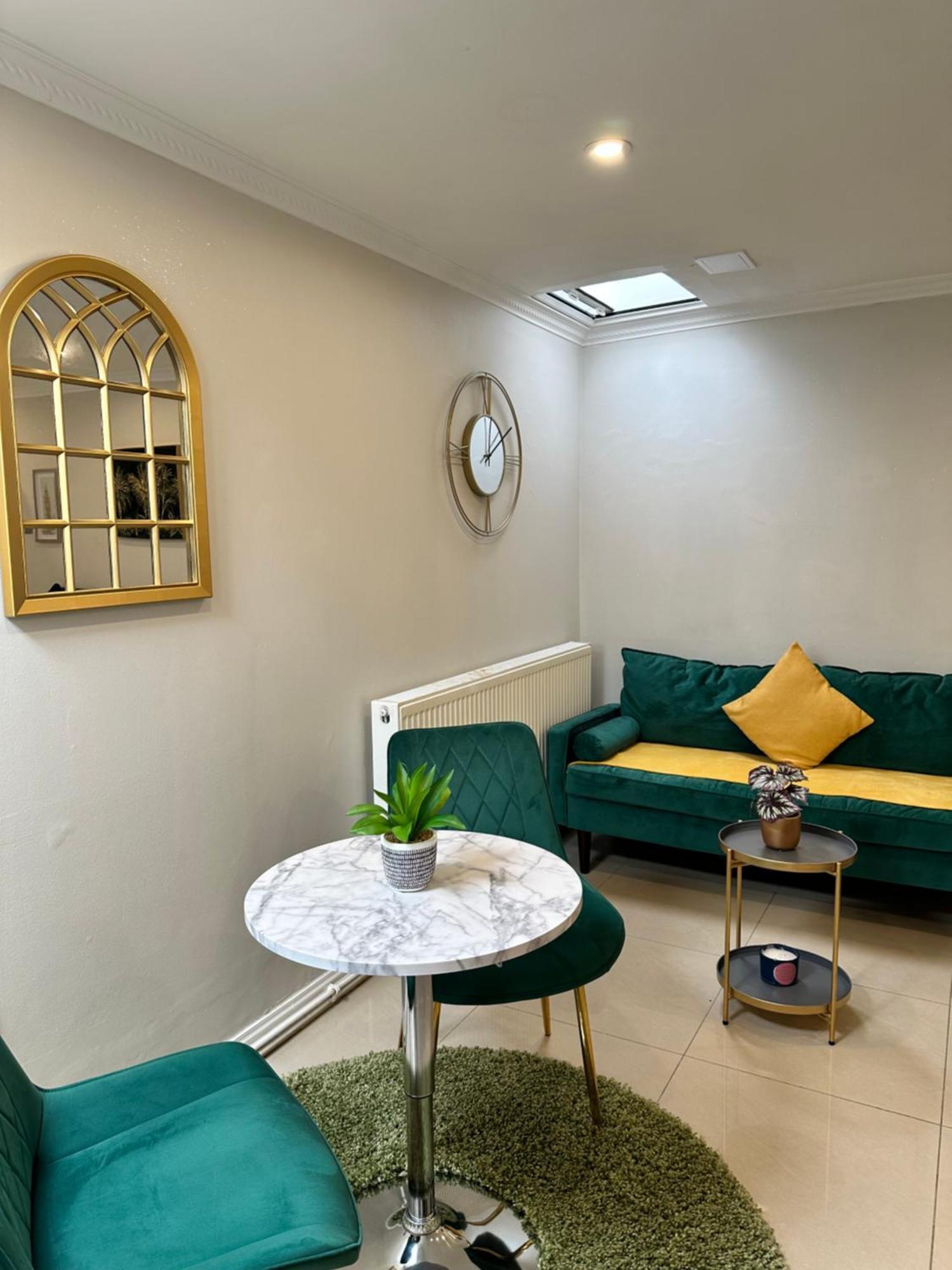 Luxury Studio Apartment Harrow on the Hill Buitenkant foto