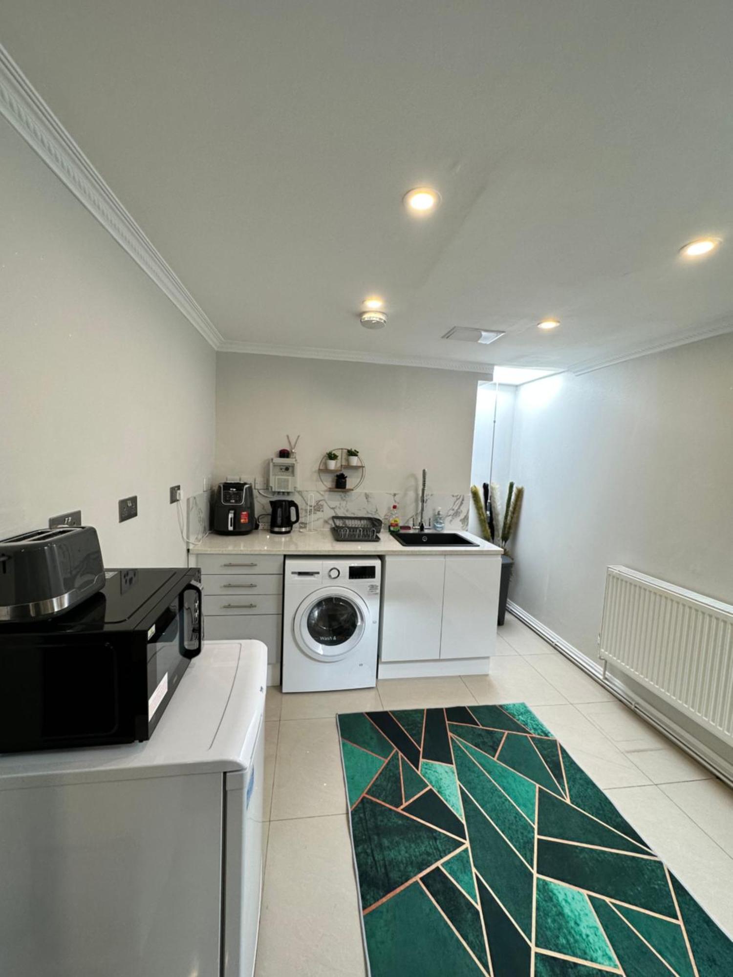 Luxury Studio Apartment Harrow on the Hill Buitenkant foto
