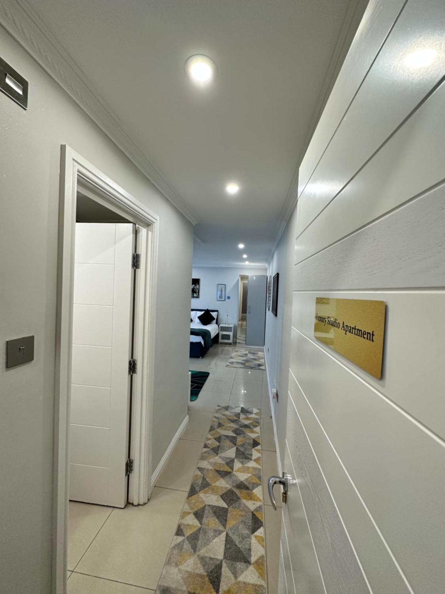 Luxury Studio Apartment Harrow on the Hill Buitenkant foto