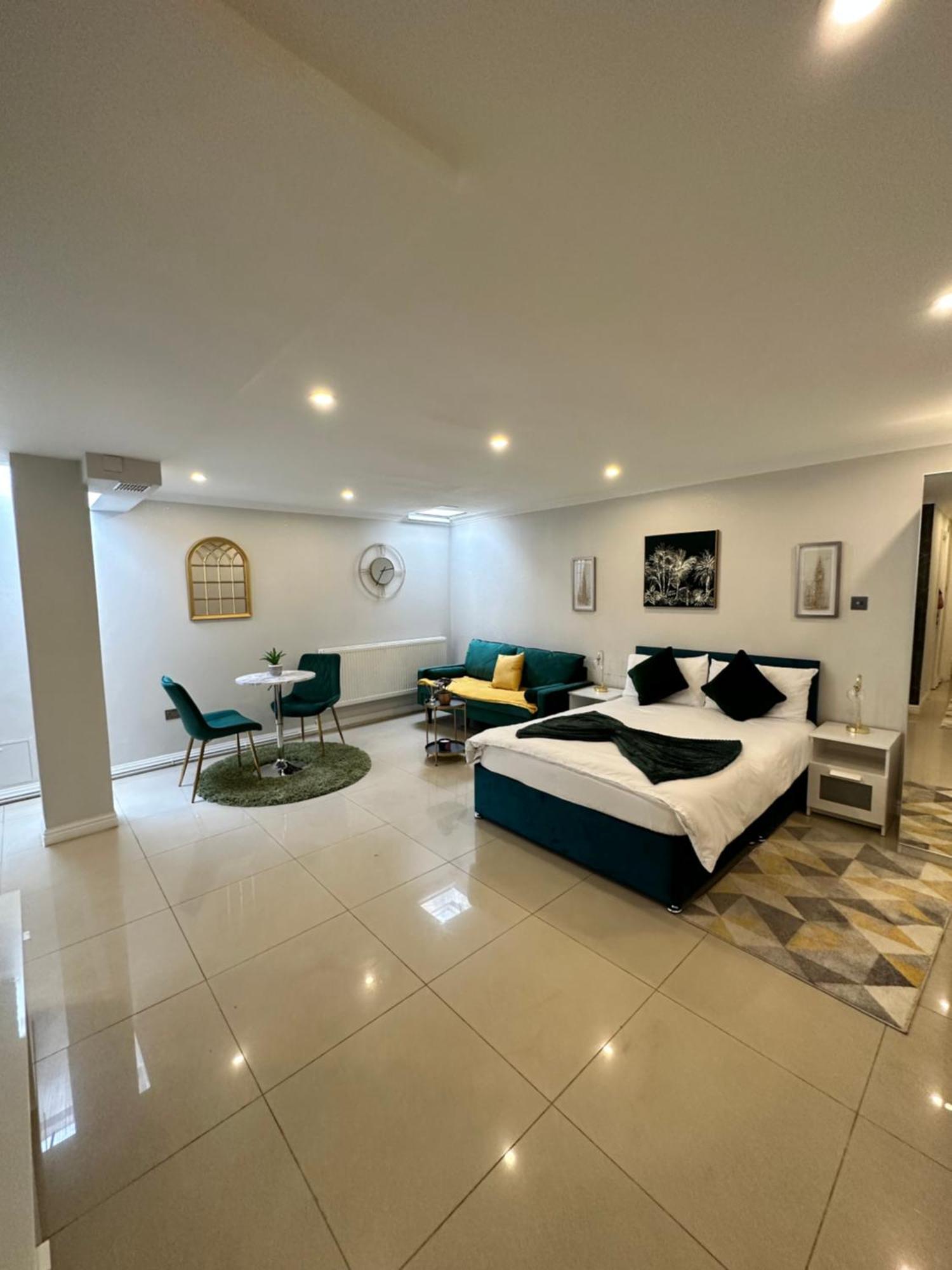 Luxury Studio Apartment Harrow on the Hill Buitenkant foto