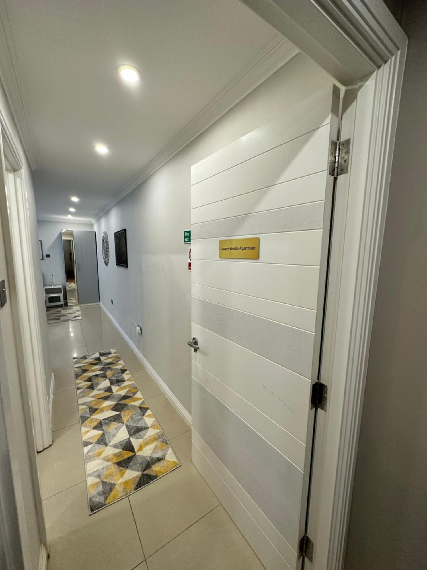 Luxury Studio Apartment Harrow on the Hill Buitenkant foto